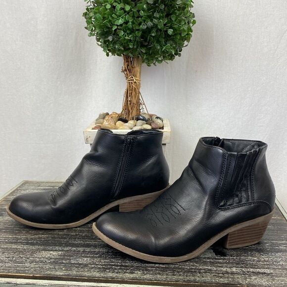 Frye Black Leather Jude Side Zip Ankle Bootie Shoe Boot 11 - Picture 2 of 7